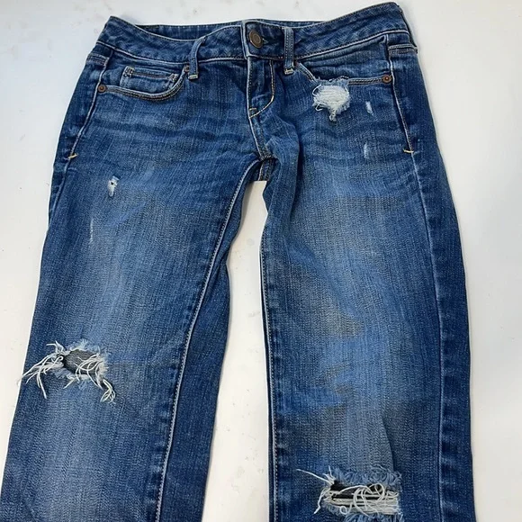 American Eagle Sz 0 Skinny Lowrise Distressed Denim Jeans - Picture 4 of 6